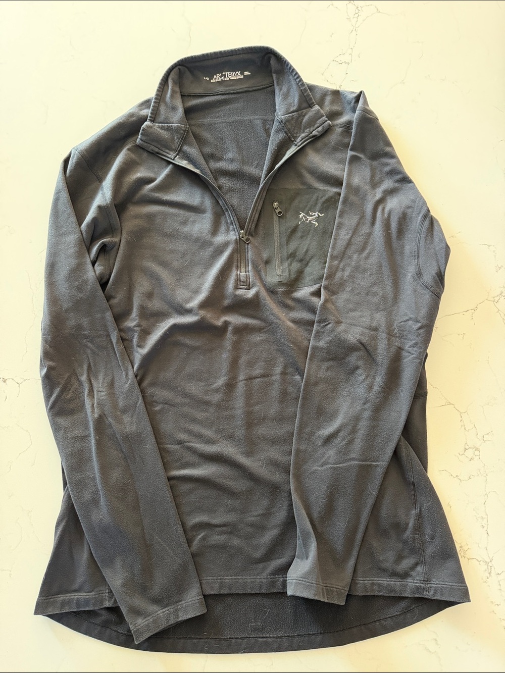 Arc'teryx Men's black Half-Zip Pullover